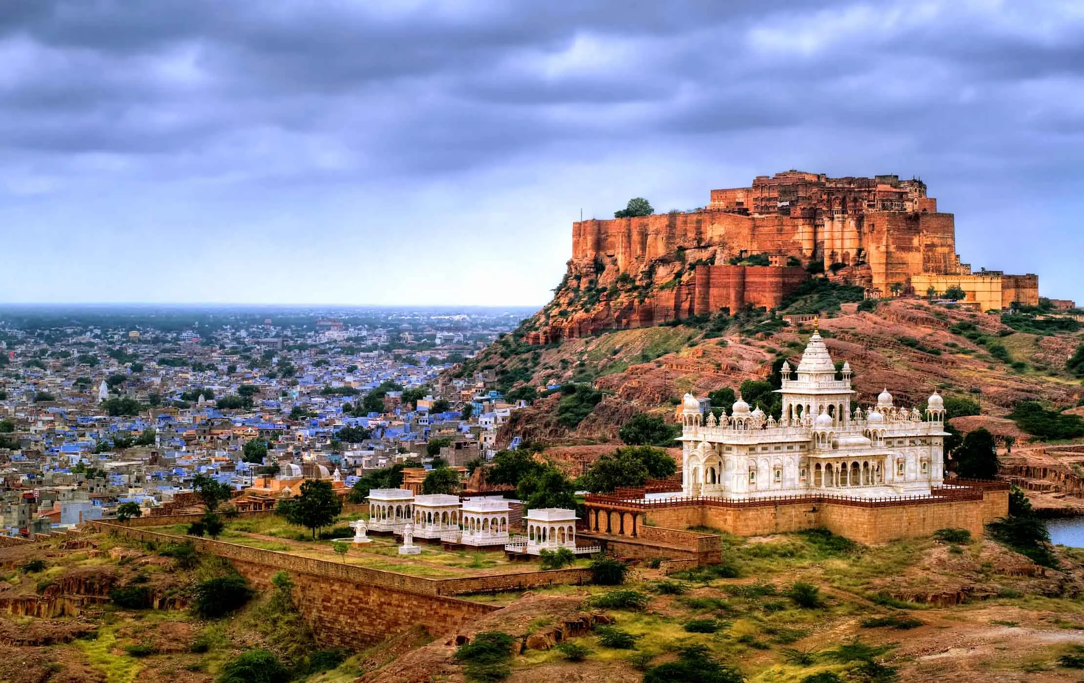 Luxury Rajasthan: Royal Treasures & Wilderness